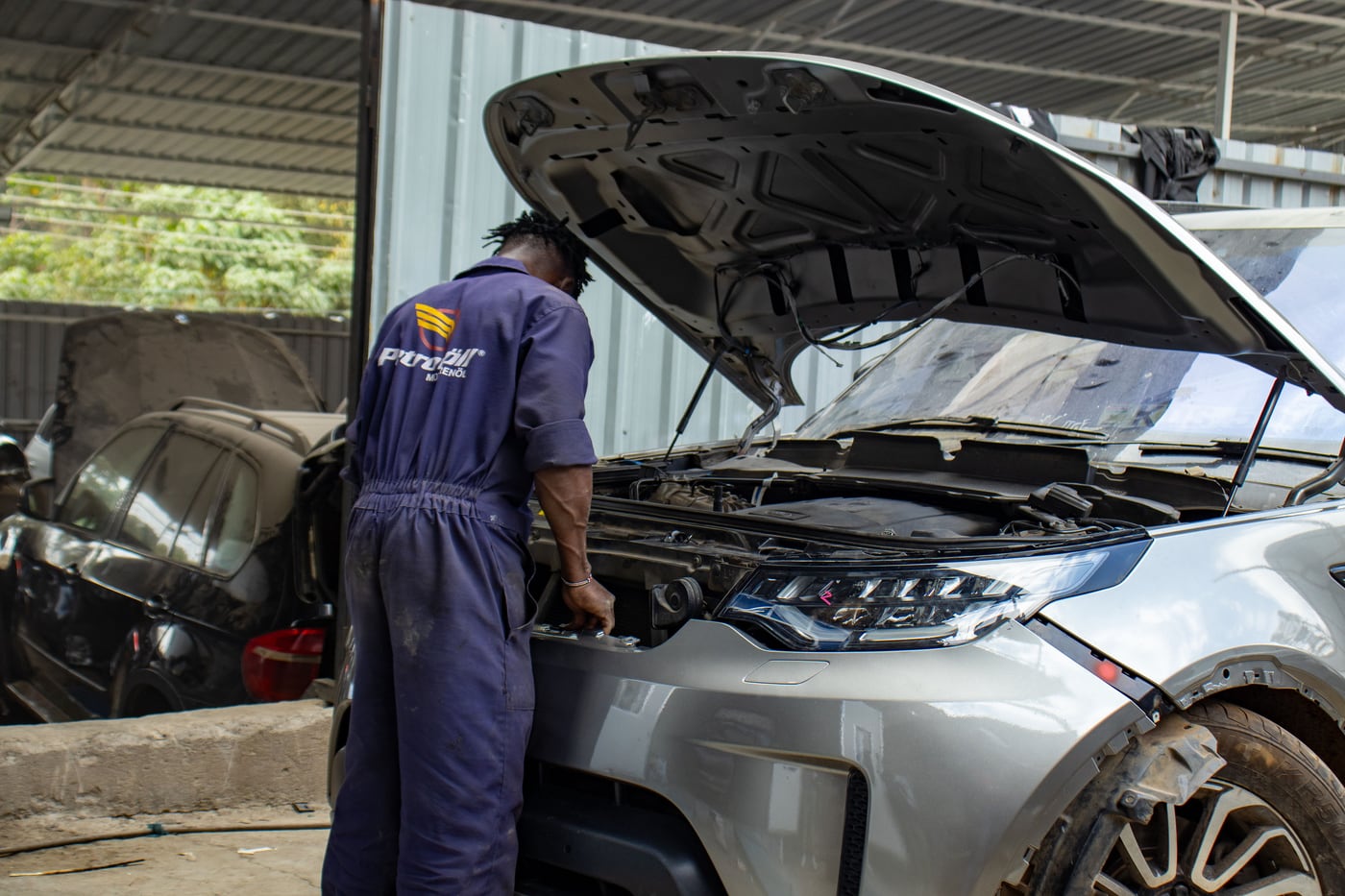 Range Rover servicing in Nairobi